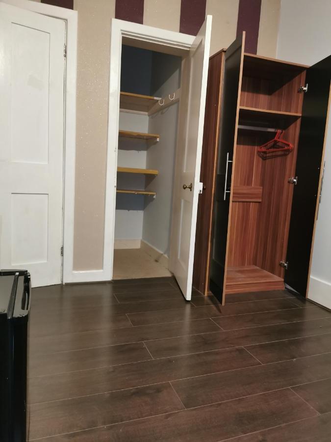 Neat Double Room London Exteriör bild