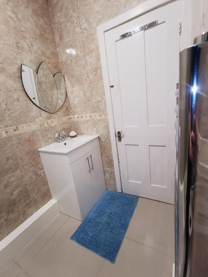Neat Double Room London Exteriör bild