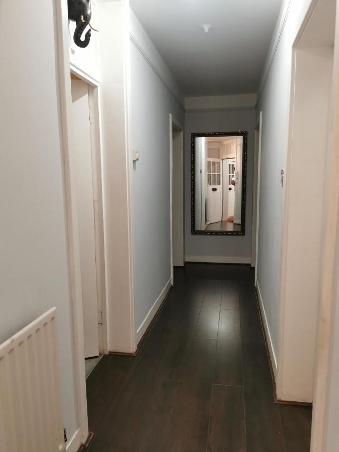 Neat Double Room London Exteriör bild
